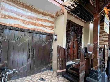Di Jual Murah Rumah Elite 2 Lantai Asri Full Furnished Dengan Kolam Renang di Kawasan Elite Jati Bening Bekasi Jawa Barat