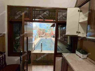 Di Jual Murah Rumah Elite 2 Lantai Asri Full Furnished Dengan Kolam Renang di Kawasan Elite Jati Bening Bekasi Jawa Barat