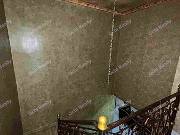 Di Jual Murah Rumah Elite 2 Lantai Asri Full Furnished Dengan Kolam Renang di Kawasan Elite Jati Bening Bekasi Jawa Barat