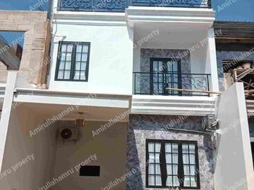 Rumah 3 Lantai rooftop fasilitas lengkap di depok|dengan Nuansa alam asri.