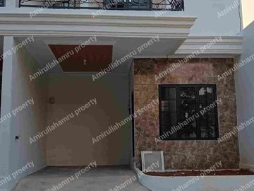 Rumah di jual dkt  tol cimanggis ,masjid at thoir .