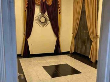 DISEWAKAN GEDUNG KOMERSIAL LETAK STRATEGIS DI PASIRKOJA BANDUNG