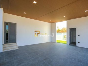 Elegant Tropical 3-Bedroom Pool Villa in Tranquil Hua Hin Setting