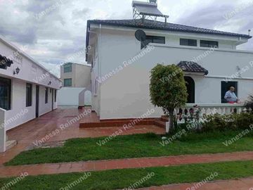 Vendo propiedad independiente sector el Triángulo