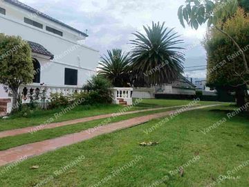 Vendo propiedad independiente sector el Triángulo