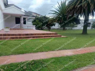 Vendo propiedad independiente sector el Triángulo