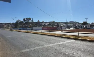 VENTA DE TERRENO COMERCIAL Y DE SERVICIOS EN ESQUINA EN CENTRO DE AMEALCO, QRO