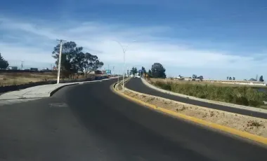 VENTA DE TERRENO COMERCIAL Y DE SERVICIOS EN ESQUINA EN CENTRO DE AMEALCO, QRO