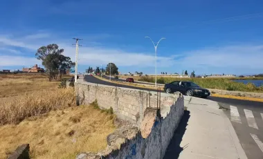 VENTA DE TERRENO COMERCIAL Y DE SERVICIOS EN ESQUINA EN CENTRO DE AMEALCO, QRO