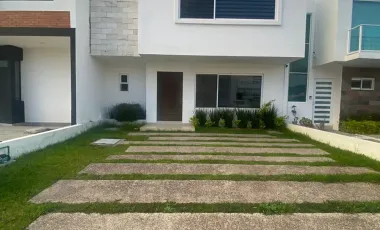 VENTA DE CASA EN GRAND JURIQUILLA, QRO