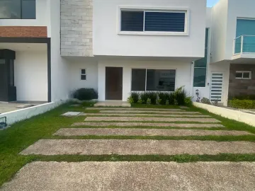 VENTA DE CASA EN GRAND JURIQUILLA, QRO