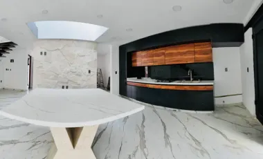 Casa en Venta en Banthí, San Juan del Río, Querétaro: Oportunidad Única en Comunidad Privada