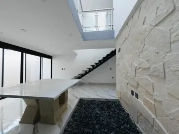 Casa en Venta en Banthí, San Juan del Río, Querétaro: Oportunidad Única en Comunidad Privada