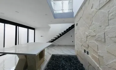 Casa en Venta en Banthí, San Juan del Río, Querétaro: Oportunidad Única en Comunidad Privada