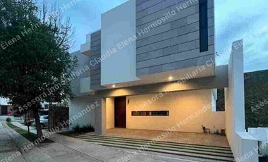 CASA EN VENTA MONTERRA ORIENTE