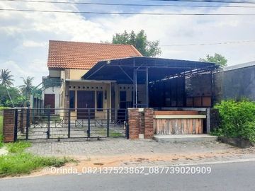 LT 323 CEBONGAN RUMAH RUANG USAHA JL. KEBONAGUNG SLEMAN DEKAT UTY, JCM, MMTC, UNISA, RSA UGM, TLOGOADI, MRIYAN, SEYEGAN