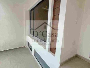 CASA DE VENTA EN CUENCA EN MEDIO EJIDO CON ÁREA VERDE