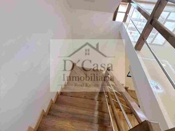 CASA DE VENTA EN CUENCA EN MEDIO EJIDO CON ÁREA VERDE