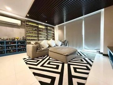 4-Storey Luxury Townhouse in Manhattan Premium Townhomes, Quezon City