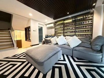 4-Storey Luxury Townhouse in Manhattan Premium Townhomes, Quezon City