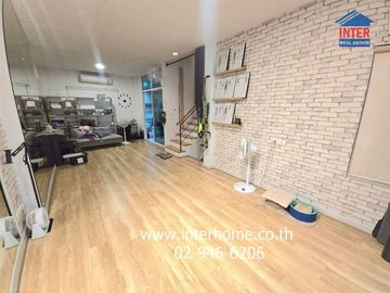 Two-story townhouse, 21 sq.wa., Vista Avenue Village, Watcharapol, Watcharapol Road, Sukhumvit 5 Road, Thep Rak Road, Phaholyothin Road, Sai Mai Distr