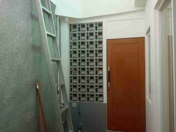 Dijual Murah Rumah Baru Selesai Renovasi di Pondok Duta 1 Hanya 5 Menit ke Universitas Gunadarma, ± 10 Menit ke UI