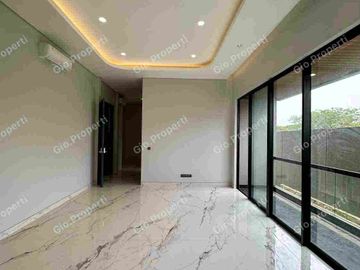 RUMAH 3 LANTAI WATERFRONT BARU GRESS HIGH SPEC, LAYOUT THE BEST