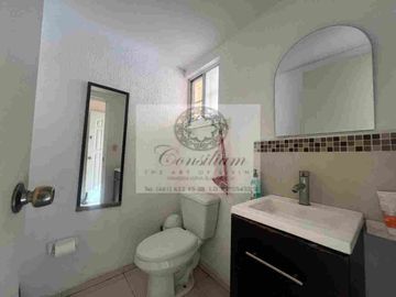 CASA EN VENTA  excelente ubicación frente al IMSS con LOCAL RENTADO - Los Olivos $1,650,000