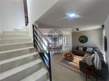 CASA  VENTA no pagues renta lista para escriturar CÓMPRALA A SOLO $1925,000!!!