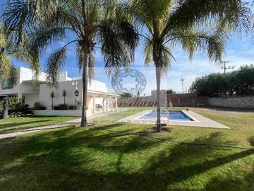 CASA EN VENTA en privada - 3 recamaras - Santa María Residencial