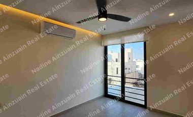 SE RENTA CASA EN RESIDENCIAL AQUA CANCÚN, 3 RECÁMARAS, ALBERCA PRIVADA, AMENIDADES, 2 CASA  CLUB,SEGURIDAD 24 HORAS.