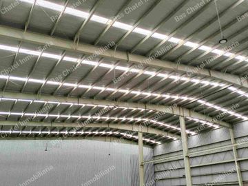 Nave en Renta con Andénes y Oficinas
