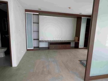 Penthouse for Sale in The Infinity BGC | 300 sqm Bi-Level with Roofdeck