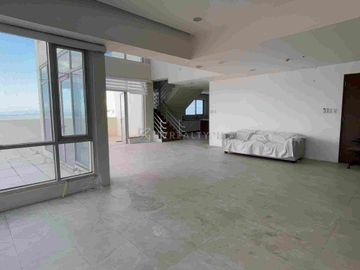 Penthouse for Sale in The Infinity BGC | 300 sqm Bi-Level with Roofdeck