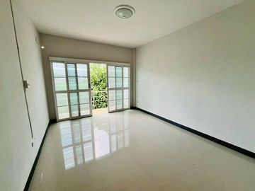 J3908 ขายทาวน์โฮม บ้านป่ากล้วย สันทราย อำเภอเมืองเชียงราย เชียงราย