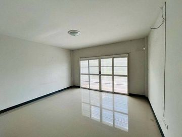 J3908 ขายทาวน์โฮม บ้านป่ากล้วย สันทราย อำเภอเมืองเชียงราย เชียงราย