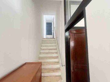 DISEWAKAN RIMAH SIAP HUNI FURNISHED DI KOMPLEK BUDISARI, SETIABUDI BANDUNG