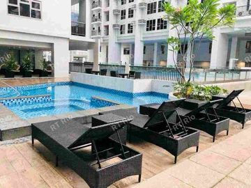 FOR RENT: 1BR Corner Unit with Balcony in One Maridien Tower, Bonifacio Global City (BGC)