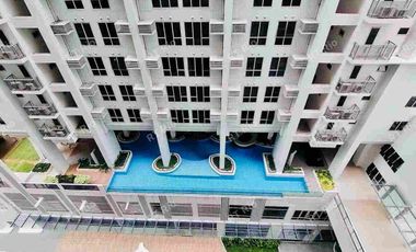 FOR RENT: 1BR Corner Unit with Balcony in One Maridien Tower, Bonifacio Global City (BGC)