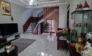 Jual Rumah 2 Lantai Split Level Posisi Hook Di Foresta BSD Dekat Akses KRL Rawa Buntu Dan Tol BSD