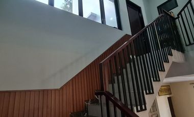 Jual Rumah 2 Lantai Split Level Posisi Hook Di Foresta BSD Dekat Akses KRL Rawa Buntu Dan Tol BSD