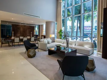 Park Central Towers RARE 4BR Villa