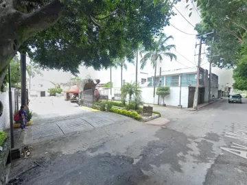 CASA EN EN RESIDENCIAL SAN JERONIMO AHUATEPEC CUERNAVACA, MORELOS. REMATE ADJUDICADO