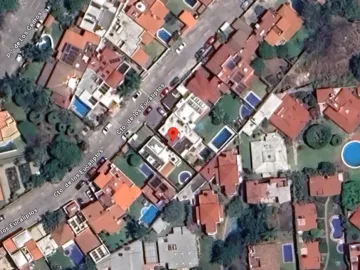 CASA EN EN RESIDENCIAL SAN JERONIMO AHUATEPEC CUERNAVACA, MORELOS. REMATE ADJUDICADO