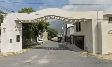 CASA EN PRIVADAS DEL SUR, MONTERREY, NUEVO LEON. REMATE ADJUDICADO