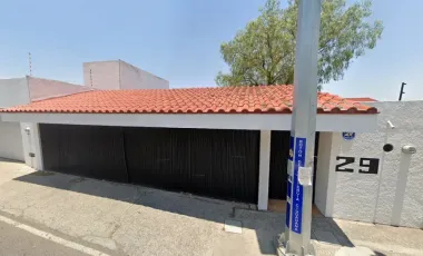 CASA EN LOMA DORADA, QUERETARO. REMATE ADJUDICADO