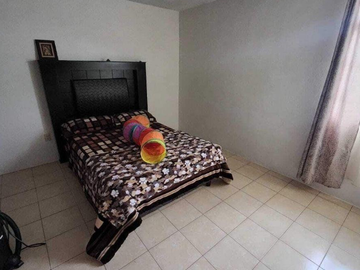 CASA EN CHALCO MUY AMPLIA, CUENTA CON TODOS LES SERVICIOS Y AMENIDADES