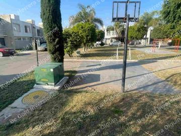 Casa en Venta, Corregidora, Santuarios Oportunidad