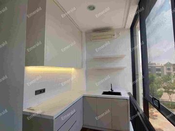 Rukan View Danau Furnished Cantik PIK 2