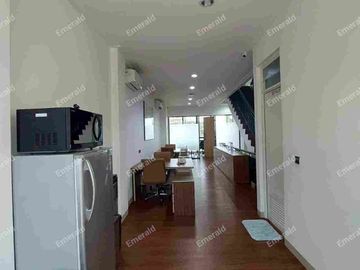 Rukan View Danau Furnished Cantik PIK 2